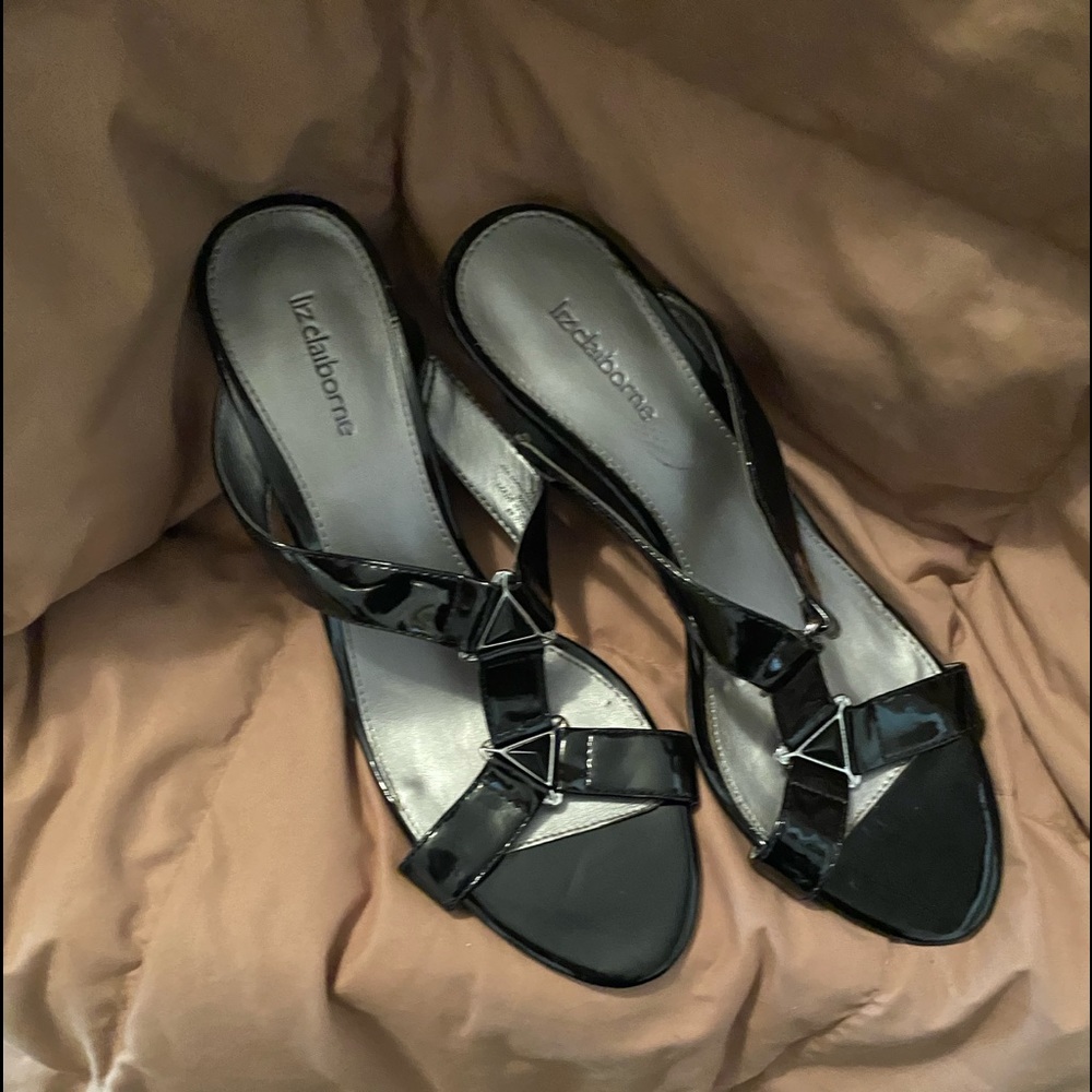 Liz Claiborne black patent sandals size 9